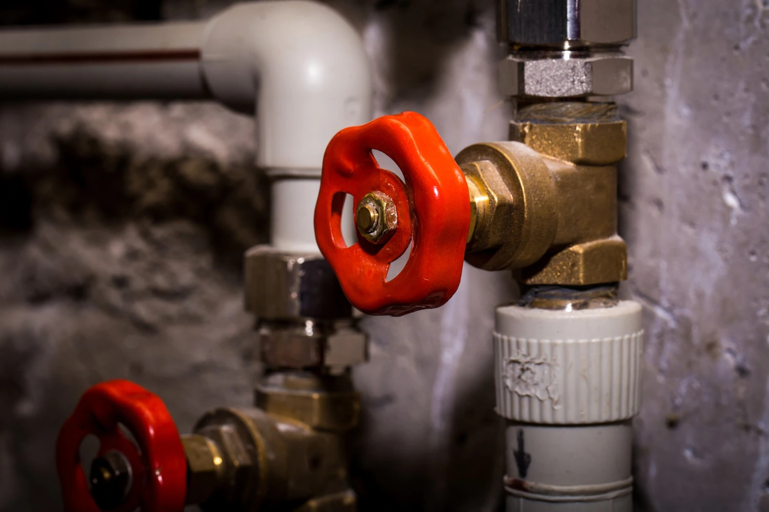 Balkon Suyu Gitmiyor, Ne Yapılmalı?